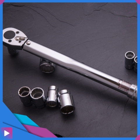 Klucz Dynamometryczny do Kół ASATO® 1/2" 28-210Nm 3 Nasadki Przedłużka Walizka Blokada Momentu ASATO®