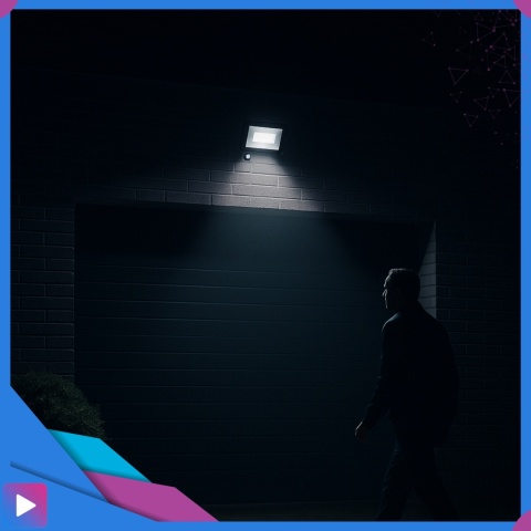 Halogen Naświetlacz LED 30W z Czujnikiem Ruchu i Zmierzchu na Kablu Naświetlacz Zewnętrzny IP65 do Ogrodu i Elewacji ASATO®